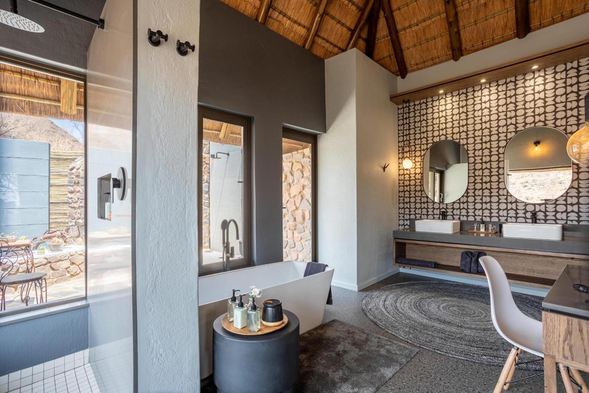 Tuningi Safari Lodge Madikwe Game Reserve Dış mekan fotoğraf